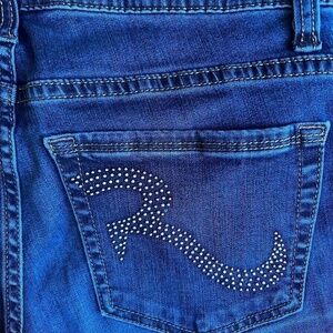 Rock and Republic Berlin Skinny Dark Denim Size 6
